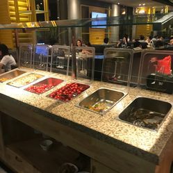 金泉美食宫有哪些吃的（金泉美食城）